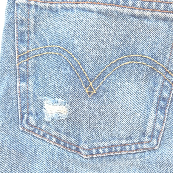 LEVI’S 501 Skinny Leg Button Fly Original Fit 25x30 Whiskering Distressed NEW - Picture 11 of 14